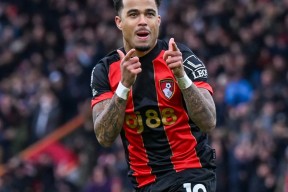 西甲转会期走向成谜；尼斯回应争议；底气十足；临场指挥获称赞的简单介绍多米体育官网